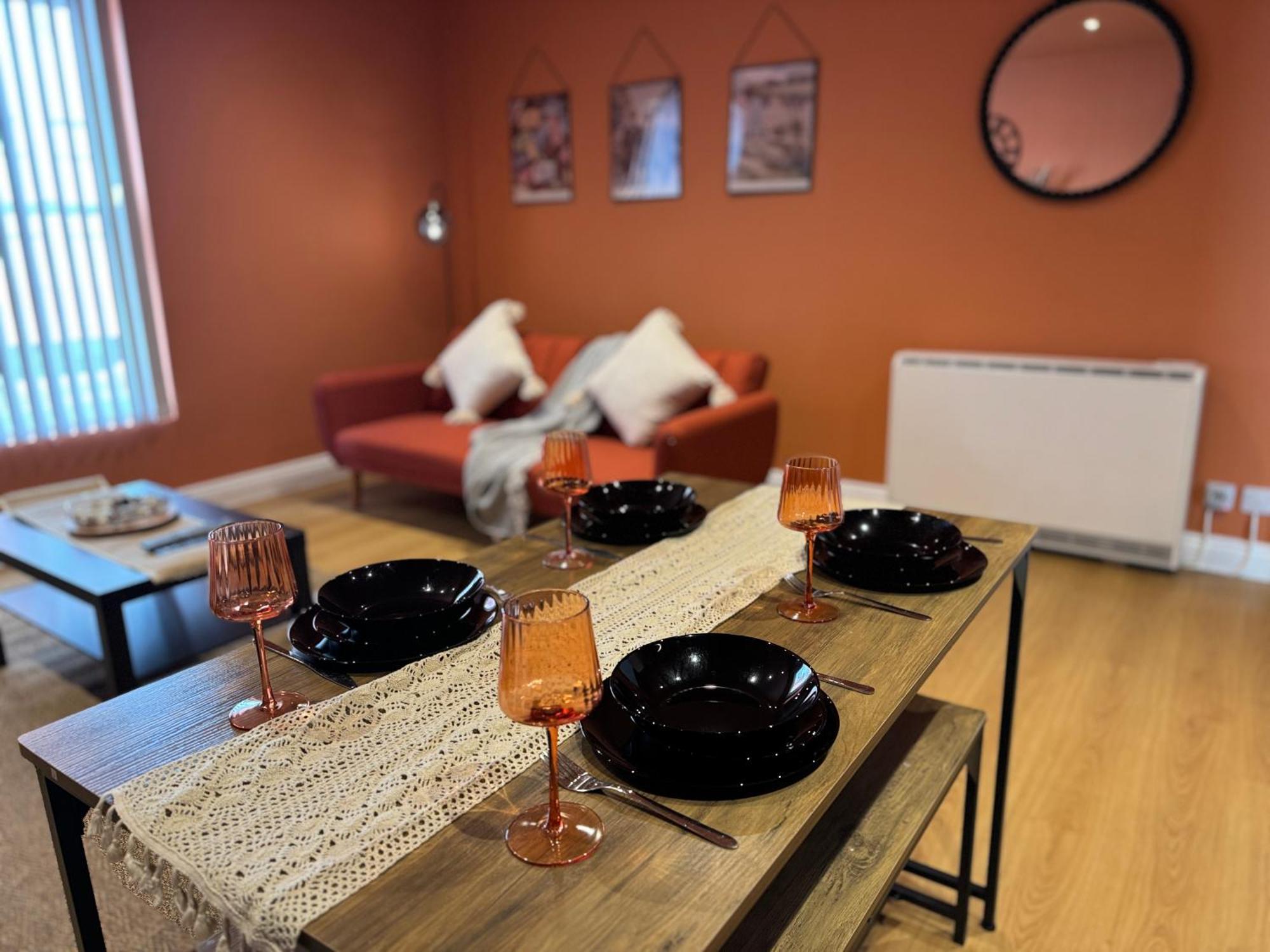 Group Bookings: Up To 30 Guests Across 5 Spacious Flats! Keyless Access Free Wifi & Parking Birmingham Kültér fotó